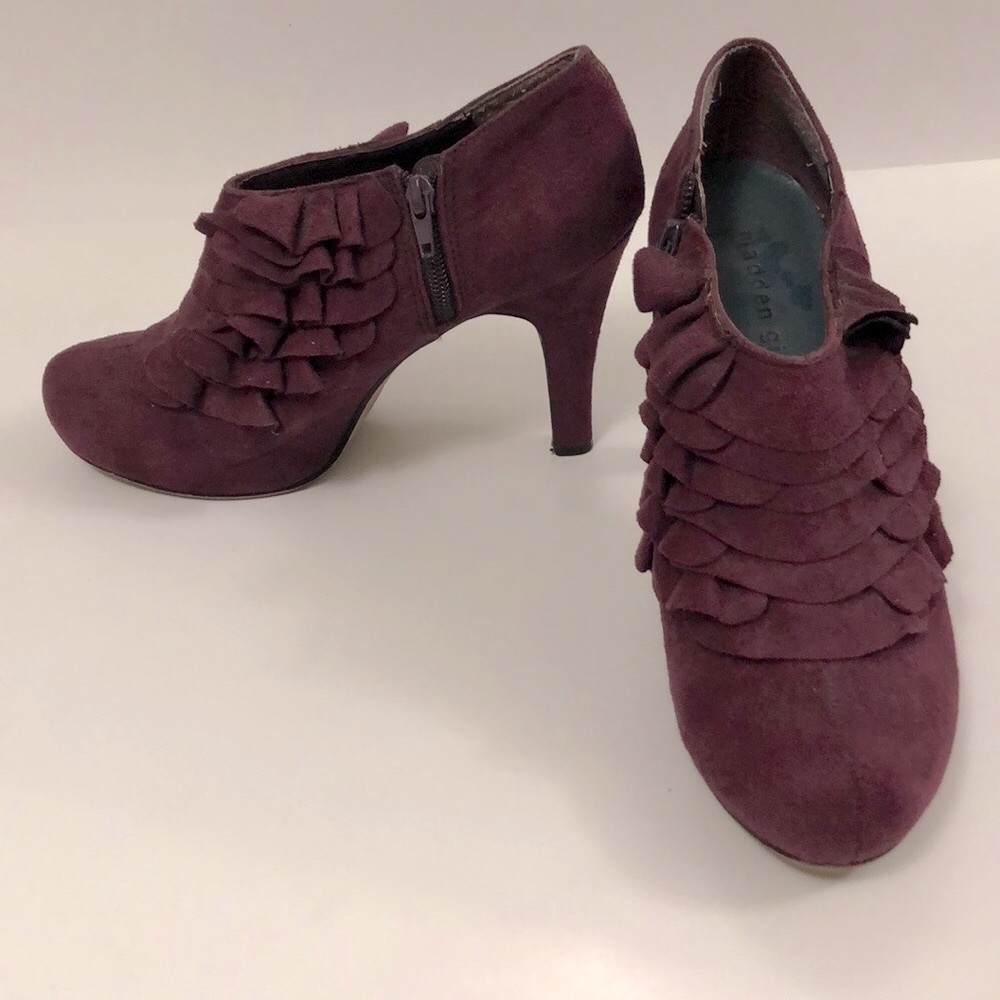 Madden Girl 9 Purple Ankle Boot Heel shoe Platform Ruffle side zipper Excellent